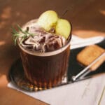 zhenzhong-liu-eQ1sc4GxPLY-unsplash-apple-600